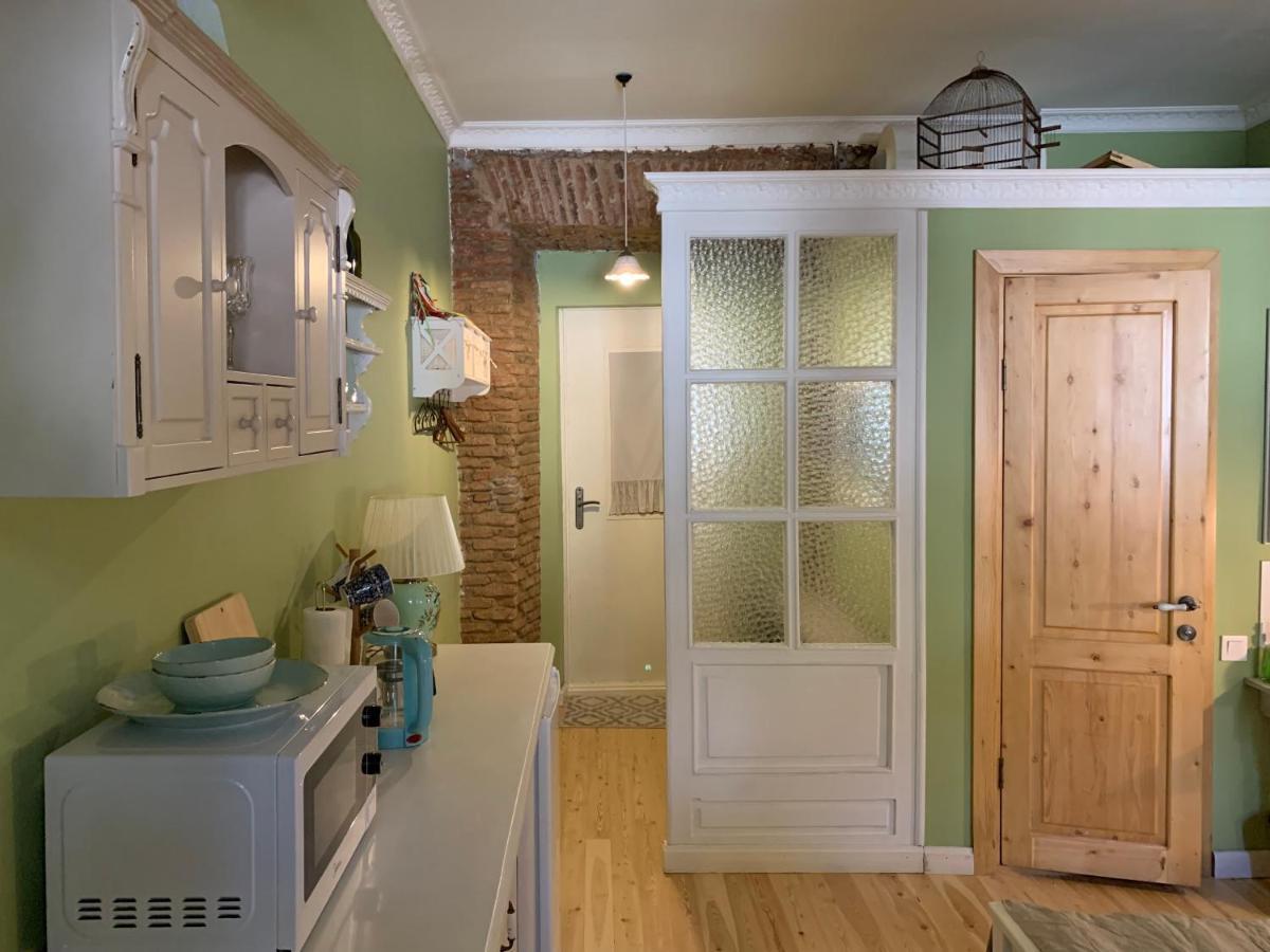 Cozy&Stylish Jonjoli Apartment Тбилиси Екстериор снимка
